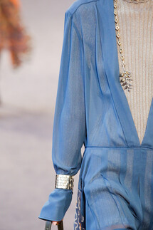 Details Chloé Fall 2018 Ready-to-Wear , Детали коллекции Хлоя осень зима 2018 , Fashion show , неделя моды в Париже , PFW , Paris Fashion Week , Mainstyles